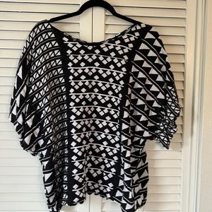 Kamea Design - Auni Top